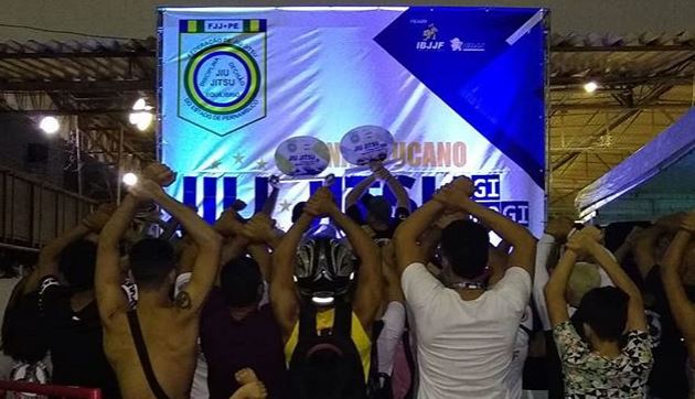Atletas De Recife Protestam Contra Falta De Medalhas Em Campeonato De Jiu Jitsu